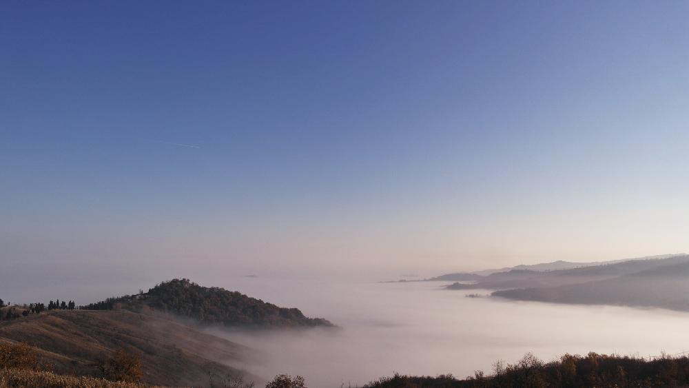 nebbia sulla pianura padana da vezzano