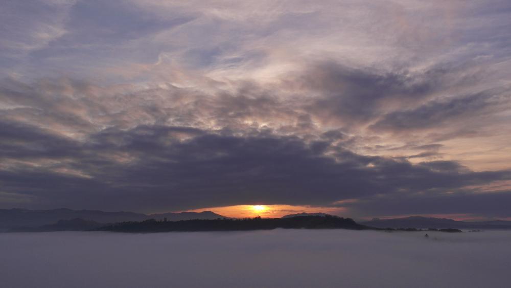 sole e nebbia da canossa
