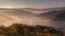 La Vecchia di Vezzano immersa nella nebbia