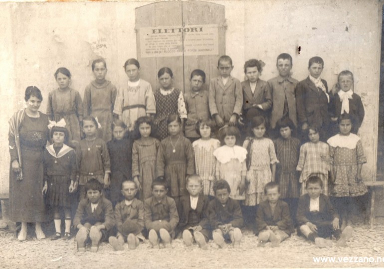 1920 classe elementare a Vezzano