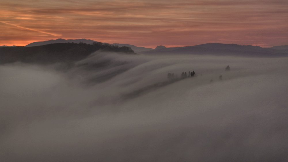 nebbia e tramonti vezzano sul crostolo